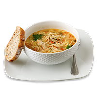 Caldo de pollo con fideos